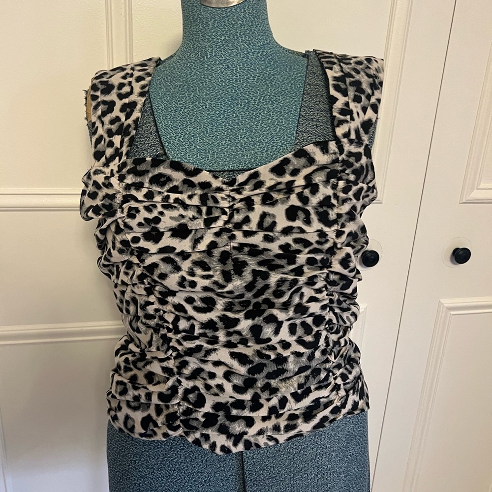 Express tank in leopard print